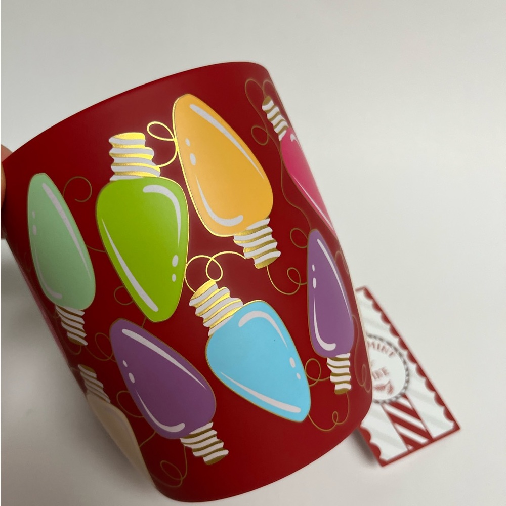 NWT ⚜️♥️⚜️ Peppermint & Pine Christmas light red festive Mug - Picture 4 of 12